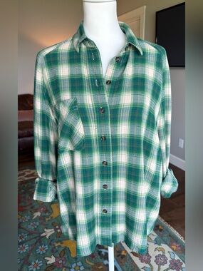 BDG Women’s Green and Cream Plaid Oversized Slouchy Button Down Shirt Small